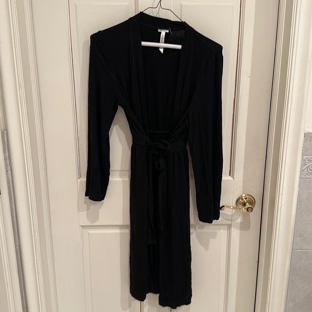 A Pea In The Pod Maternity robe size small
